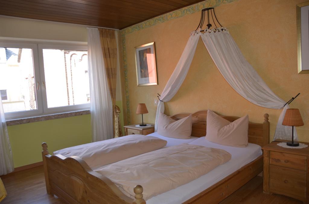 Hotel Feiden Garni Ediger-Eller Ngoại thất bức ảnh