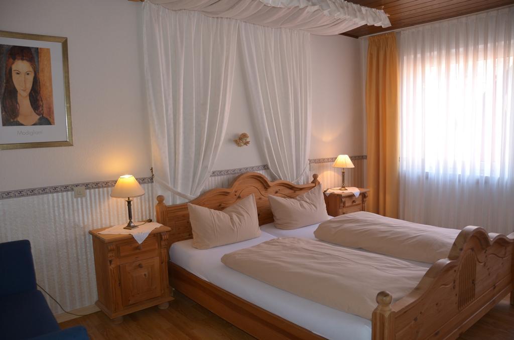Hotel Feiden Garni Ediger-Eller Ngoại thất bức ảnh